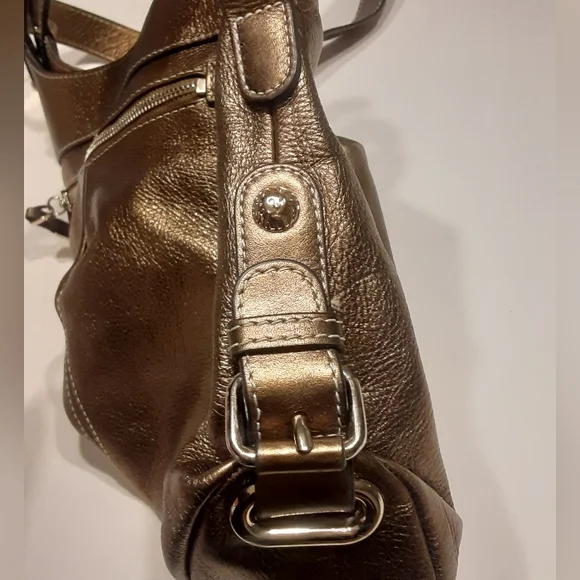 Anne Klein Golden Purse - Picture 5 of 10